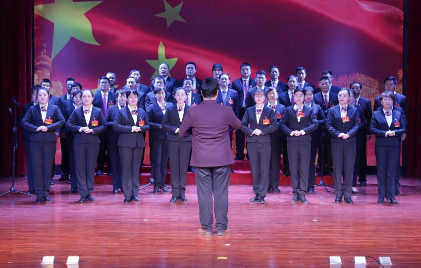 万搏线上平台,万搏（中国）2019年度工作动员大会---大合唱《团结就是力量》、《我爱你中国》